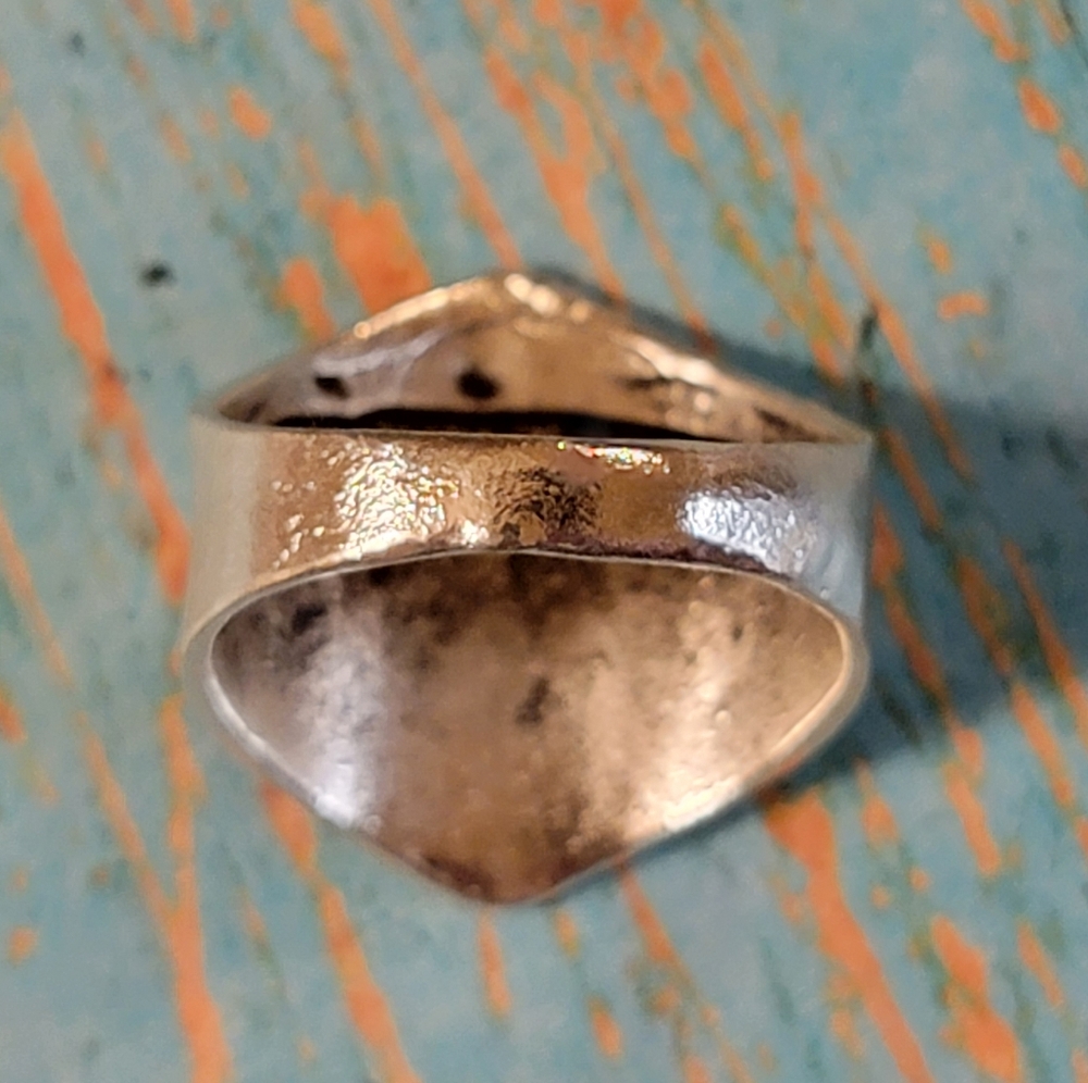Southwest Style Aztec Pattern Statement Ring - Picture 7 of 8